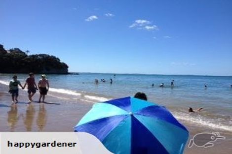 Photo of property in 15 Old Lake Road, Narrow Neck, Auckland, 0624