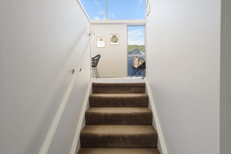 Photo of property in 9/15 Roxburgh Street, Mount Victoria, Wellington, 6011