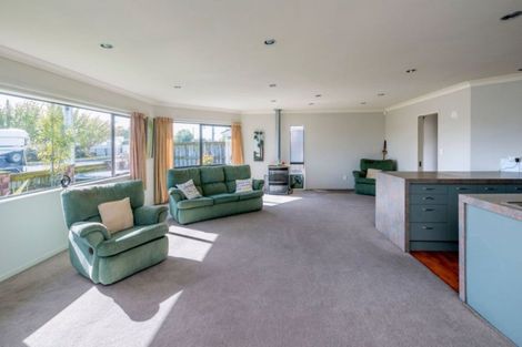 Photo of property in 38 Lemon Street, Otaki, 5512