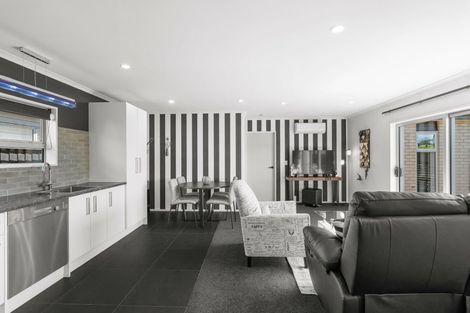 Photo of property in 9 Te Whenu Crescent, Marshland, Christchurch, 8083