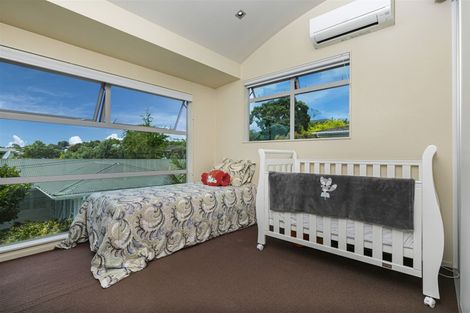 Photo of property in 1/40 Beulah Avenue, Rothesay Bay, Auckland, 0630