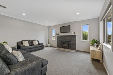 Photo of property in 20 Larlin Drive, Hawera, 4675