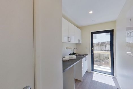 Photo of property in 548b Glenfield Road, Glenfield, Auckland, 0629