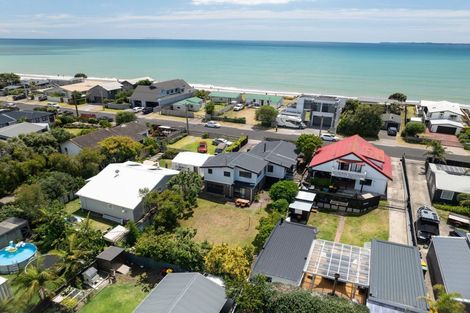 Photo of property in 32 Karewa Parade, Papamoa Beach, Papamoa, 3118