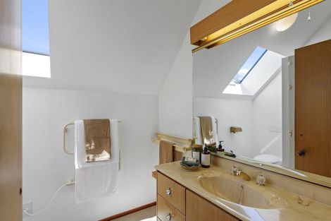 Photo of property in 7 Kiteroa Place, Cashmere, Christchurch, 8022