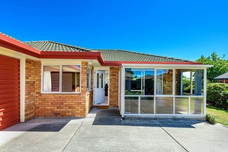 Photo of property in 7b Ronald George Place, Parklands, Christchurch, 8083