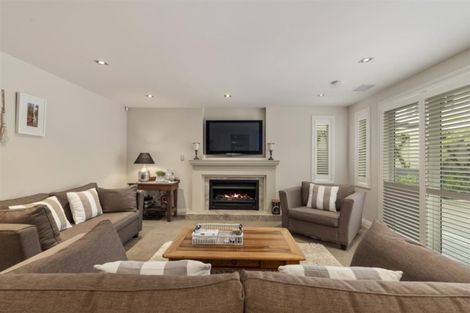 Photo of property in 270 Hurstmere Road, Takapuna, Auckland, 0622