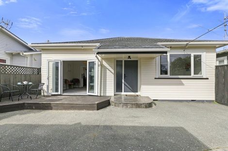 Photo of property in 10 Byron Street, Petone, Lower Hutt, 5012