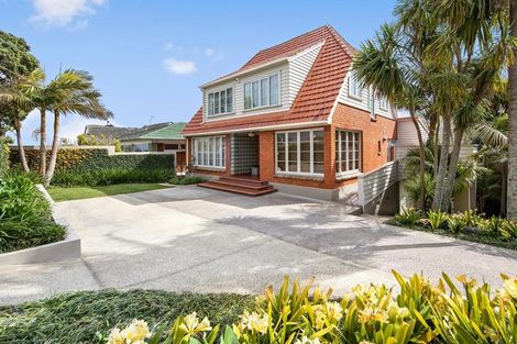 Photo of property in 88 Queenstown Road, Onehunga, Auckland, 1061