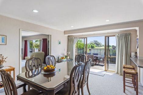 Photo of property in 56 Realm Drive, Paraparaumu, 5032