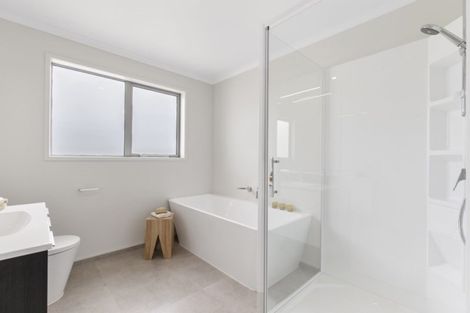 Photo of property in 49 Couldrey Crescent, Red Beach, 0932