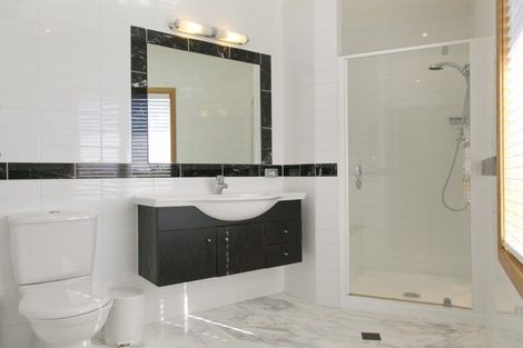 Photo of property in 24 Scenic Heights, Acacia Bay, Taupo, 3330