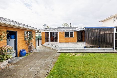 Photo of property in 43 Benmore Avenue, Cloverlea, Palmerston North, 4412