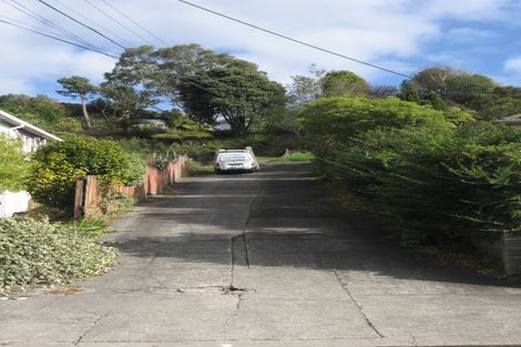 Photo of property in 15 Hill Grove, Naenae, Lower Hutt, 5011
