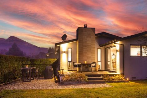 Photo of property in 8 Bracken Street, Arrowtown, 9302