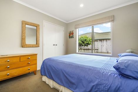 Photo of property in 17 Cranmer Close, Rototuna North, Hamilton, 3210