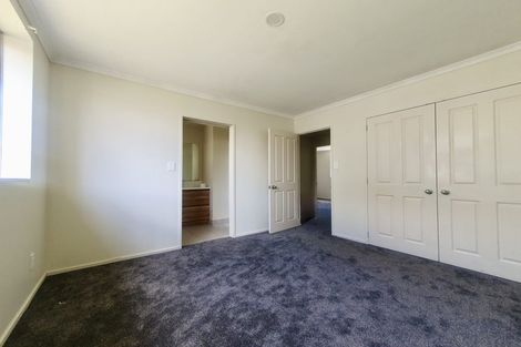 Photo of property in 3a Margarita Rise, Pukekohe, 2120