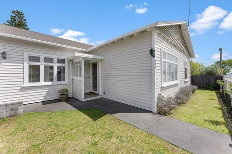 Photo of property in 56 Doone Street, Lynmouth, New Plymouth, 4310