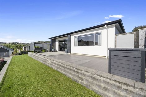 Photo of property in 2 Ihakara Arthur Lane, Aotea, Porirua, 5024