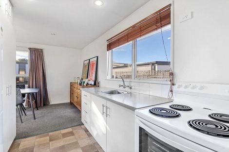 Photo of property in 2/22 Mathesons Road, Phillipstown, Christchurch, 8011