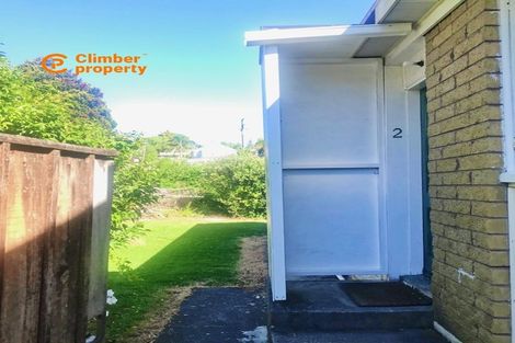 Photo of property in 2/9 Adriatic Avenue, Henderson, Auckland, 0612