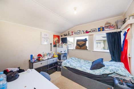 Photo of property in 11 Hannan Street, Levin, 5510