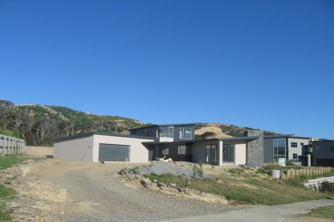 Photo of property in 6 Scoresby Grove, Whitby, Porirua, 5024