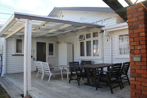 Photo of property in 49 Stewart Street, Marton, 4710