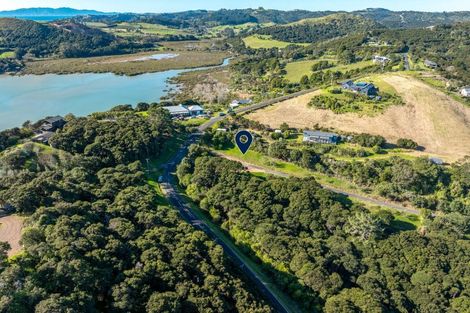 Photo of property in 2/50 Margaret Reeve Lane, Waiheke Island, 1971