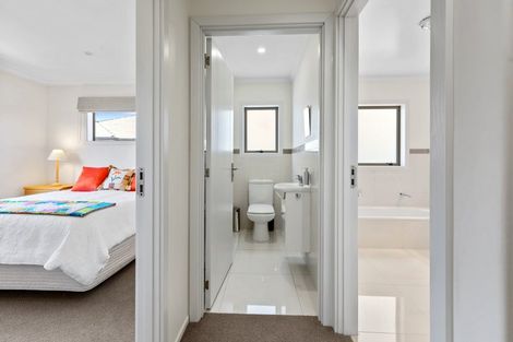 Photo of property in 16 Popata Close, Papamoa Beach, Papamoa, 3118