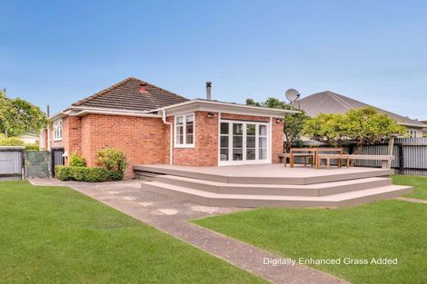 Photo of property in 2 Richmond Street, Whanganui East, Whanganui, 4500