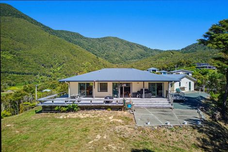 Photo of property in 3 Soucis Lane, Okiwi Bay, French Pass, 7193