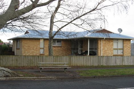 Photo of property in 1 Crosher Place, Silverdale, Hamilton, 3216