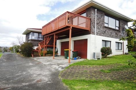 Photo of property in 34b Mark Edward Drive, Half Moon Bay, Auckland, 2012
