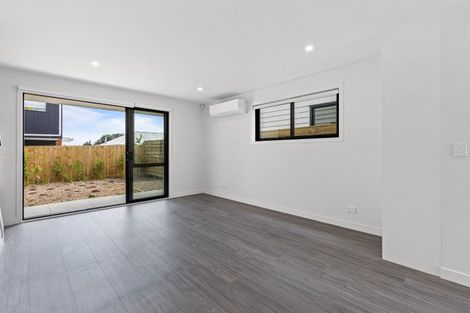 Photo of property in 24 Whanui Place, Mangere Bridge, Auckland, 2022
