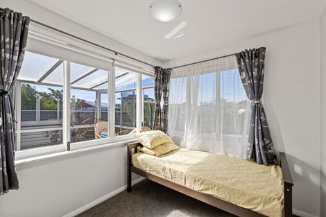Photo of property in 66 Winters Road, Redwood, Christchurch, 8051