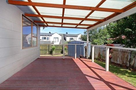 Photo of property in 29 Kelman Road, Kelston, Auckland, 0602