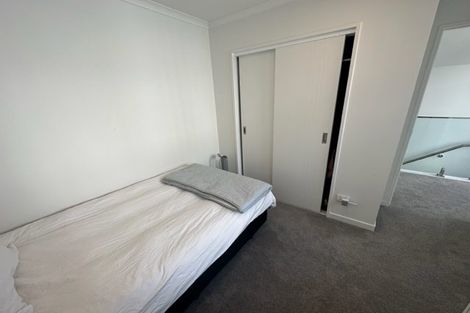 Photo of property in 7/11 Celeste Place, Totara Vale, Auckland, 0627