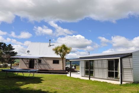 Photo of property in 928 Tennent Drive, Linton, Palmerston North, 4472