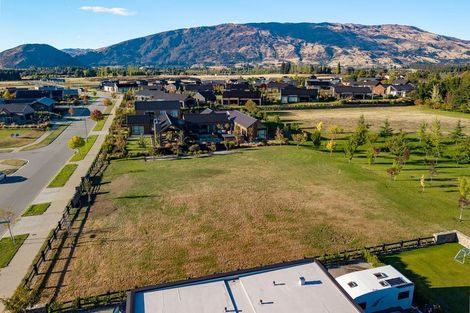 Photo of property in 12 Deans Drive, Wanaka, 9305