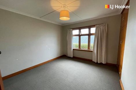 Photo of property in 64 Middleton Road, Kew, Dunedin, 9012