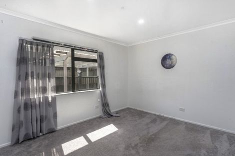 Photo of property in 17 Dorchester Place, Nawton, Hamilton, 3200