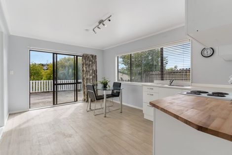 Photo of property in 64 Trias Road, Totara Vale, Auckland, 0629