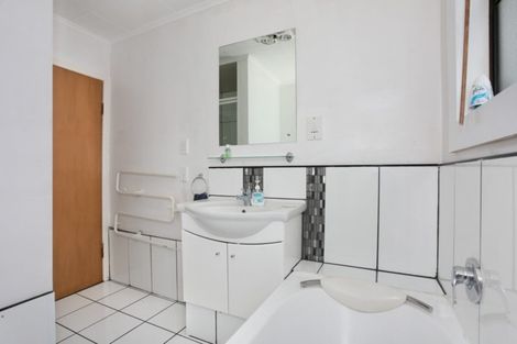 Photo of property in 36 Canteen Street, Marton, 4710