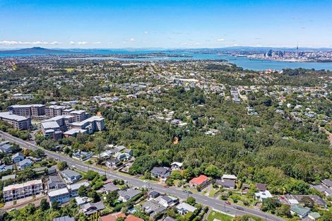 Photo of property in 36 Rangatira Road, Birkenhead, Auckland, 0626