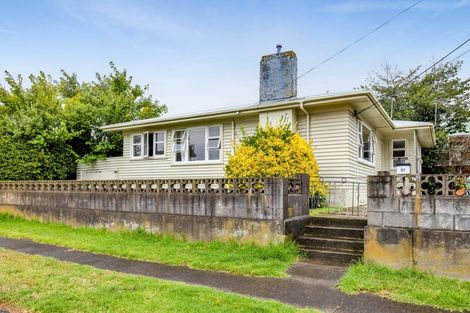 Photo of property in 61 Collins Street, Hawera, 4610