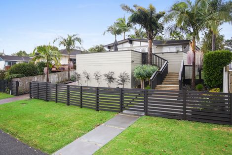 Photo of property in 26 Pipitea Place, Massey, Auckland, 0614