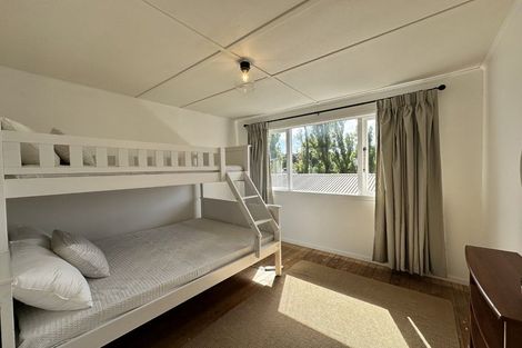 Photo of property in 132 Triangle Road, Massey, Auckland, 0614