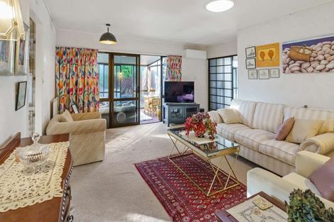 Photo of property in 9b Robertson Street, Glenholme, Rotorua, 3010