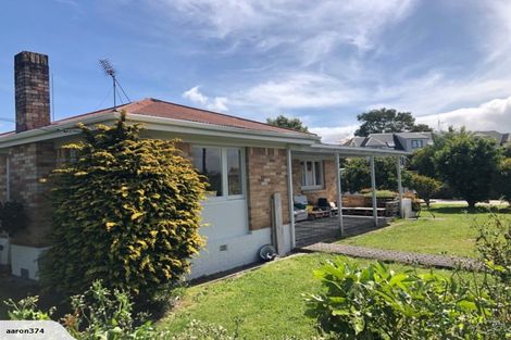 Photo of property in 1 Snead Place, Hamilton East, Hamilton, 3216